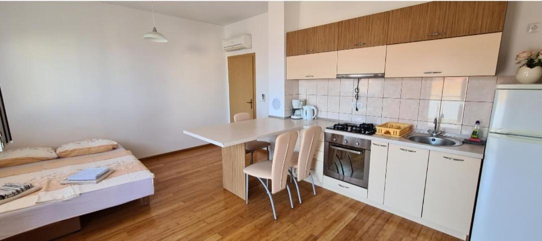 Apartmani Gizela Seget Donji ห้อง รูปภาพ