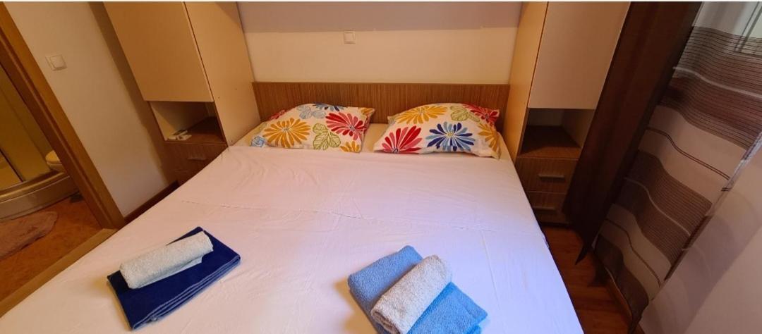 Apartmani Gizela Seget Donji ห้อง รูปภาพ